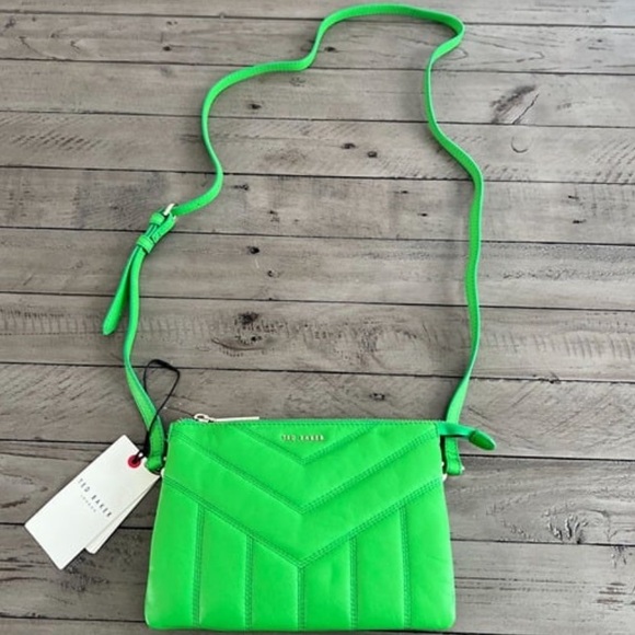 Ted Baker Green Ayasini Quilted Leather Puffer zippered Crossbody Bag new - Picture 5 of 7